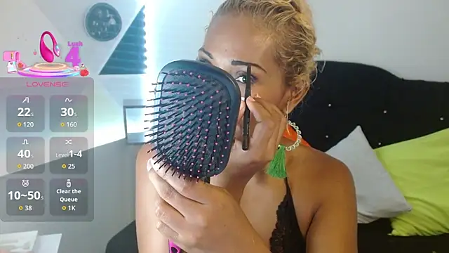 Snapshot of NatashaDormat chatting on 19, 11, 2025 NatashaDormat online show from 19, 11, 2025