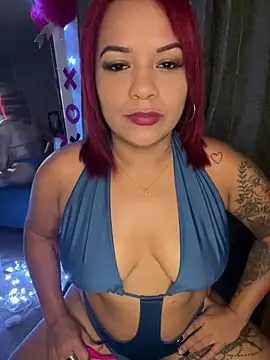 Snapshot of EmmaHot chatting on 5, 3, 2025 EmmaHot online show from 5, 3, 2025
