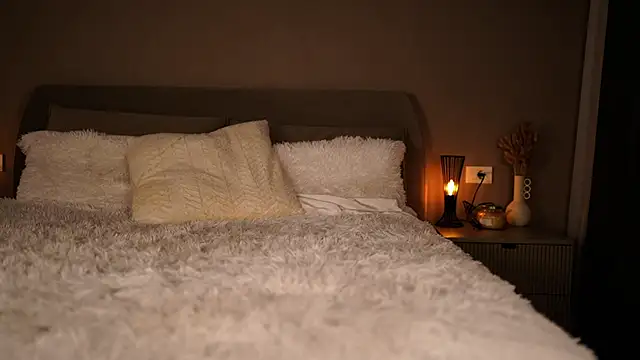 Snapshot of FrancescaNappi chatting on 19, 1, 2025 FrancescaNappi online show from 19, 1, 2025