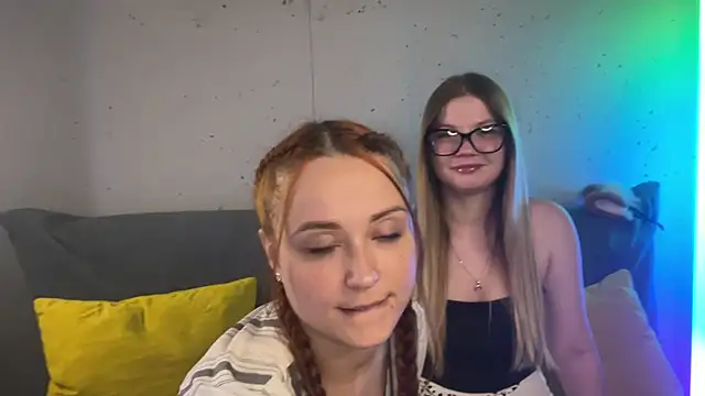 Snapshot of __2sya__ chatting on 20, 1, 2025   2sya   online show from 20, 1, 2025