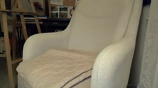 naughtyonbicycle online show from 3, 4, 2026