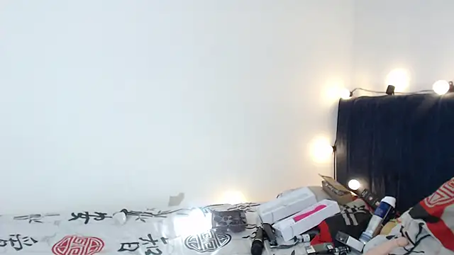 Bitsy Messy online show from 18, 12, 2024