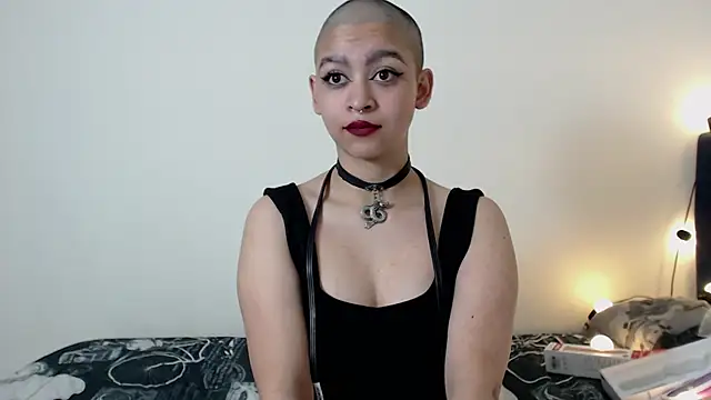 Bitsy Messy online show from 20, 12, 2024