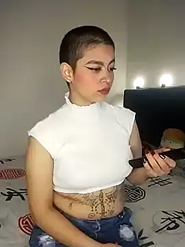 Bitsy Messy online show from 13, 1, 2025