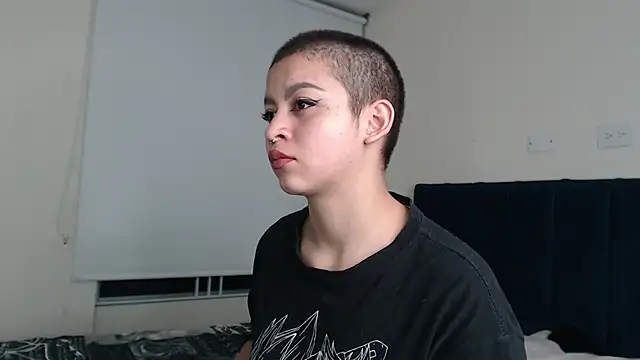 Bitsy Messy online show from 4, 3, 2025