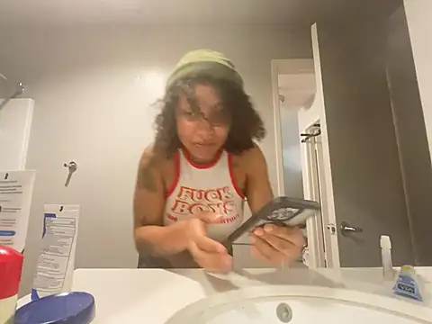 Snapshot of GoddessNih chatting on 13, 12, 2024 GoddessNih online show from 13, 12, 2024