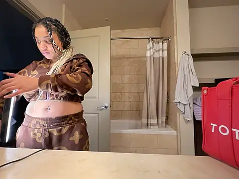 Snapshot of GoddessNih chatting on 1, 2, 2025 GoddessNih online show from 1, 2, 2025