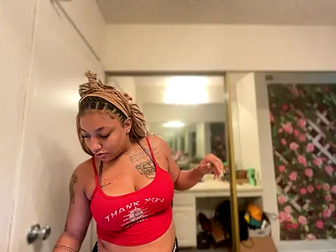 Snapshot of GoddessNih chatting on 15, 9, 2025 GoddessNih online show from 15, 9, 2025