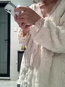 Snapshot of Aimeil chatting on 12, 3, 2025 Aimeil online show from 12, 3, 2025