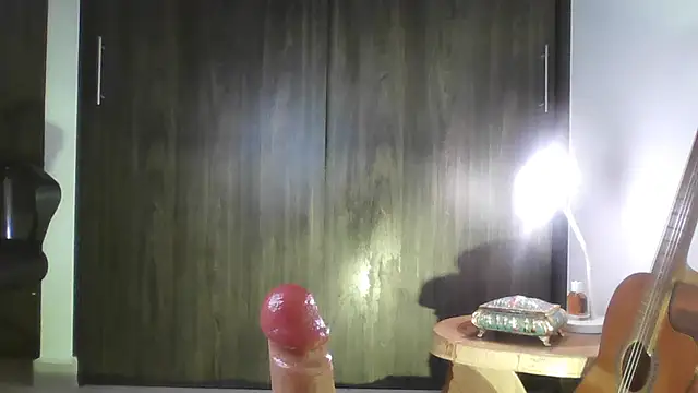 Liloo8923 online show from 11, 4, 2026