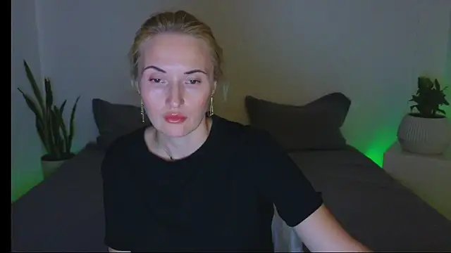 Snapshot of AlisssaRose chatting on 20, 3, 2025 AlisssaRose online show from 20, 3, 2025