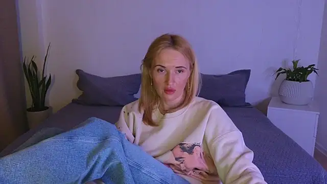 Snapshot of AlisssaRose chatting on 22, 3, 2025 AlisssaRose online show from 22, 3, 2025