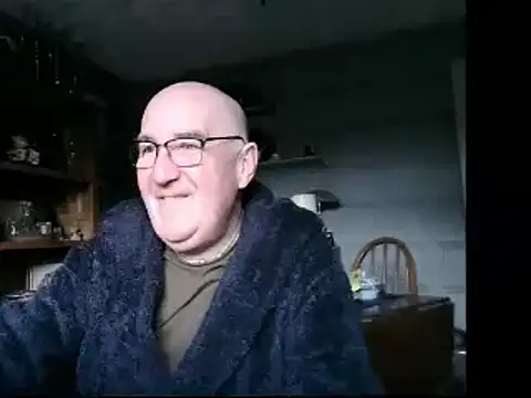 Snapshot of Adamdaddybear chatting on 12, 12, 2024 Adamdaddybear online show from 12, 12, 2024