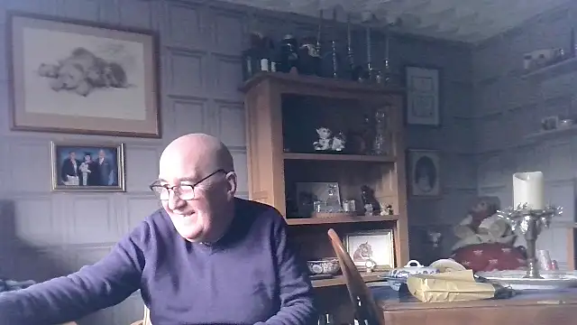 Snapshot of Adamdaddybear chatting on 21, 1, 2025 Adamdaddybear online show from 21, 1, 2025