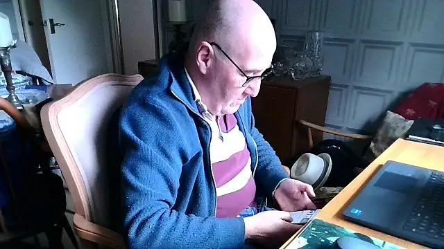 Snapshot of Adamdaddybear chatting on 3, 2, 2025 Adamdaddybear online show from 3, 2, 2025