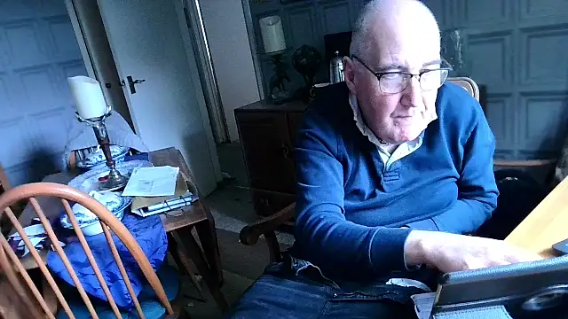 Snapshot of Adamdaddybear chatting on 14, 2, 2025 Adamdaddybear online show from 14, 2, 2025