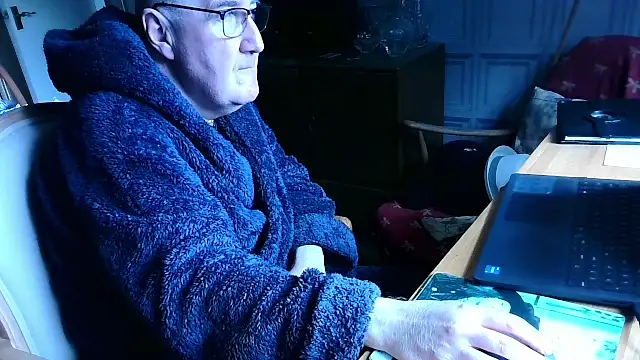 Snapshot of Adamdaddybear chatting on 14, 3, 2025 Adamdaddybear online show from 14, 3, 2025