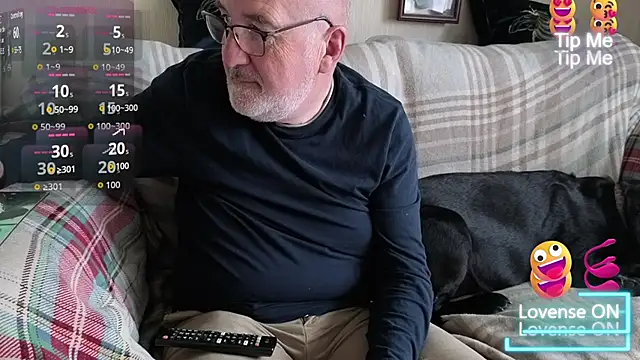 Snapshot of Adamdaddybear chatting on 20, 9, 2025 Adamdaddybear online show from 20, 9, 2025