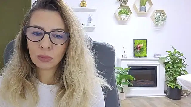 SukyGirl online show from 11, 11, 2025