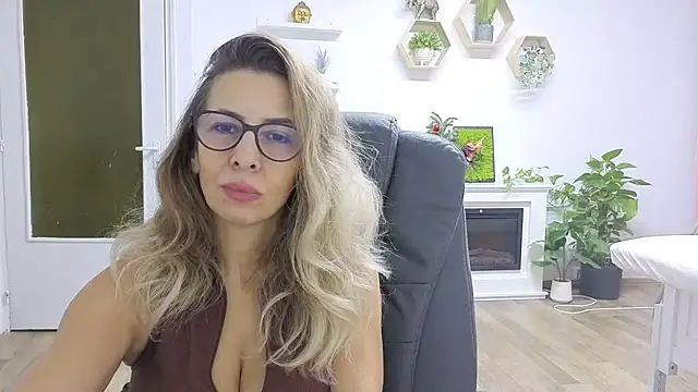 SukyGirl online show from 29, 11, 2025