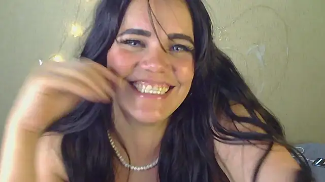 Snapshot of blue_angel33 chatting on 7, 1, 2025 blue angel33 online show from 7, 1, 2025