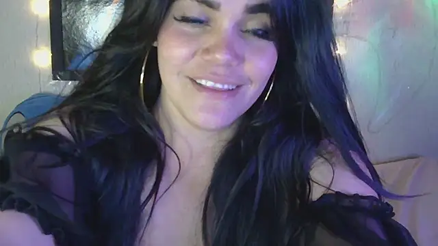 Snapshot of blue_angel33 chatting on 12, 2, 2025 blue angel33 online show from 12, 2, 2025
