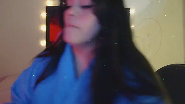 Snapshot of blue_angel33 chatting on 13, 2, 2025 blue angel33 online show from 13, 2, 2025