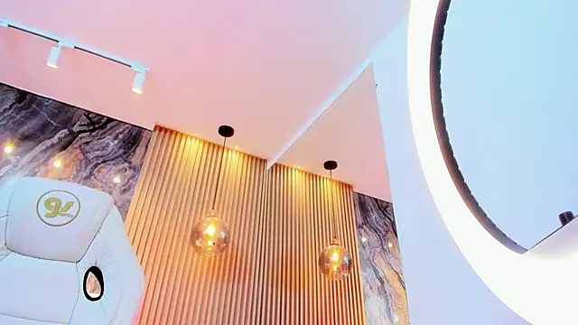 Snapshot of ella_harper chatting on 6, 2, 2025 ella harper online show from 6, 2, 2025