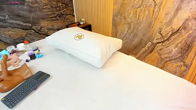 Snapshot of ella_harper chatting on 18, 2, 2025 ella harper online show from 18, 2, 2025