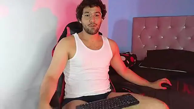 Snapshot of FreyrStyle chatting on 6, 1, 2025 FreyrStyle online show from 6, 1, 2025