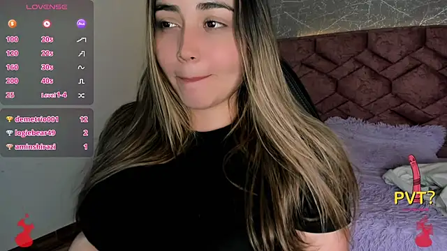 Snapshot of Lucia_star__ chatting on 2, 12, 2024 Lucia star online show from 2, 12, 2024