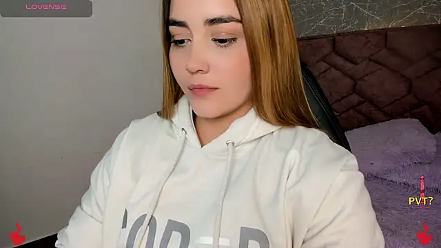 Snapshot of Lucia_star__ chatting on 9, 12, 2024 Lucia star online show from 9, 12, 2024