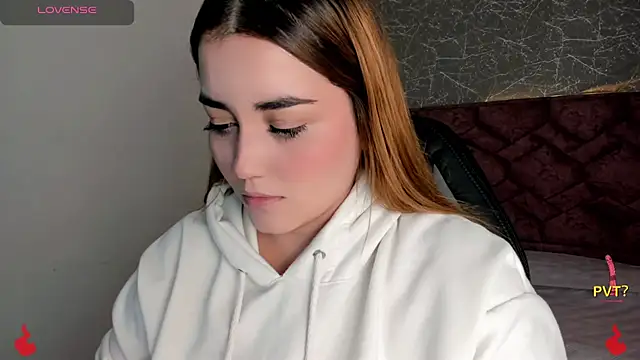 Snapshot of Lucia_star__ chatting on 9, 1, 2025 Lucia star online show from 9, 1, 2025