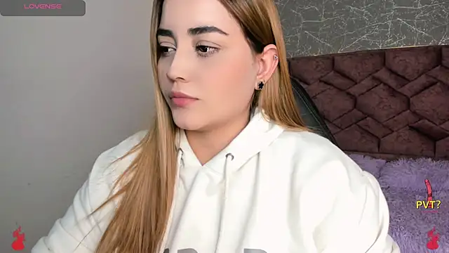 Snapshot of Lucia_star__ chatting on 14, 1, 2025 Lucia star online show from 14, 1, 2025