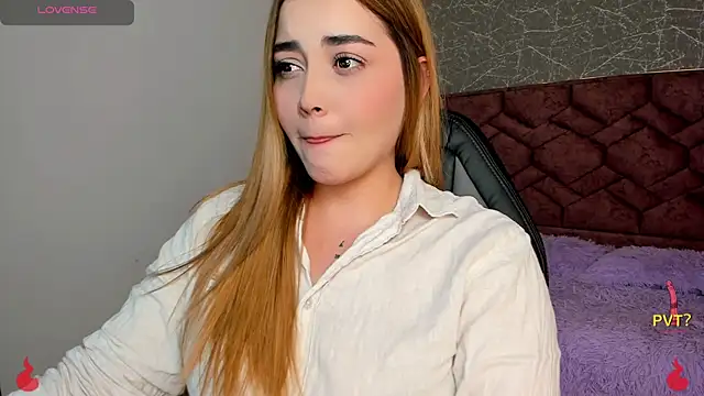 Snapshot of Lucia_star__ chatting on 20, 1, 2025 Lucia star online show from 20, 1, 2025