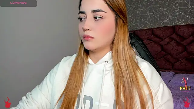 Snapshot of Lucia_star__ chatting on 21, 1, 2025 Lucia star online show from 21, 1, 2025