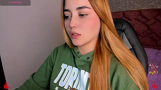 Snapshot of Lucia_star__ chatting on 24, 1, 2025 Lucia star online show from 24, 1, 2025