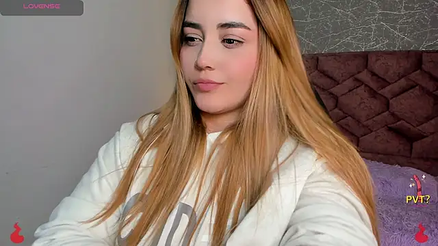 Snapshot of Lucia_star__ chatting on 28, 1, 2025 Lucia star online show from 28, 1, 2025