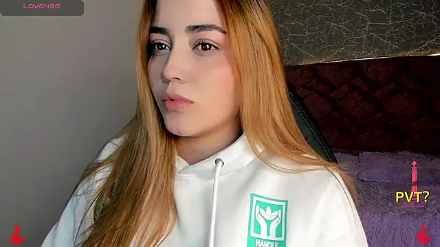 Snapshot of Lucia_star__ chatting on 3, 2, 2025 Lucia star online show from 3, 2, 2025