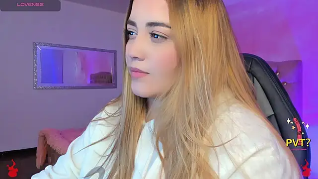 Snapshot of Lucia_star__ chatting on 7, 2, 2025 Lucia star online show from 7, 2, 2025