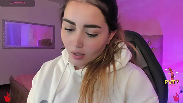 Snapshot of Lucia_star__ chatting on 12, 2, 2025 Lucia star online show from 12, 2, 2025