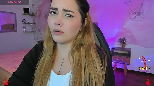 Snapshot of Lucia_star__ chatting on 13, 2, 2025 Lucia star online show from 13, 2, 2025