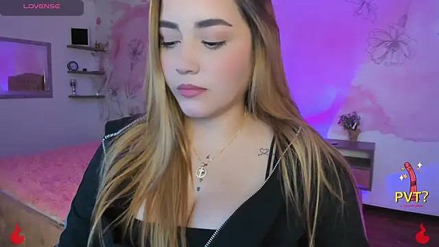 Snapshot of Lucia_star__ chatting on 16, 2, 2025 Lucia star online show from 16, 2, 2025