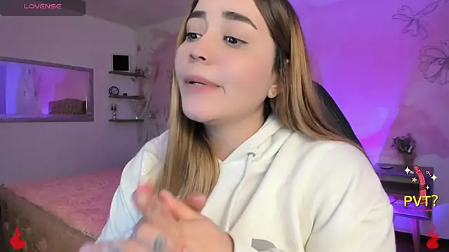 Snapshot of Lucia_star__ chatting on 18, 2, 2025 Lucia star online show from 18, 2, 2025