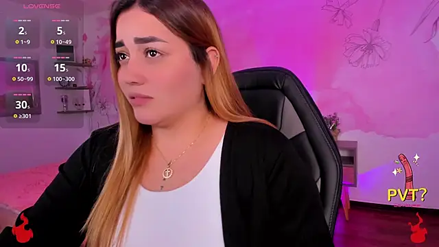 Snapshot of Lucia_star__ chatting on 11, 3, 2025 Lucia star online show from 11, 3, 2025