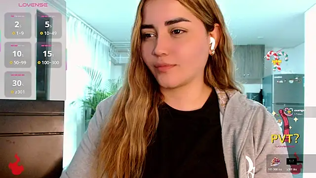 Snapshot of Lucia_star__ chatting on 16, 11, 2025 Lucia star online show from 16, 11, 2025