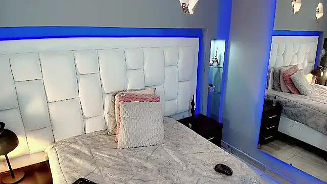 Snapshot of CuteAri chatting on 31, 1, 2025 CuteAri online show from 31, 1, 2025