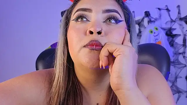 Agatha humidity online show from 4, 10, 2025