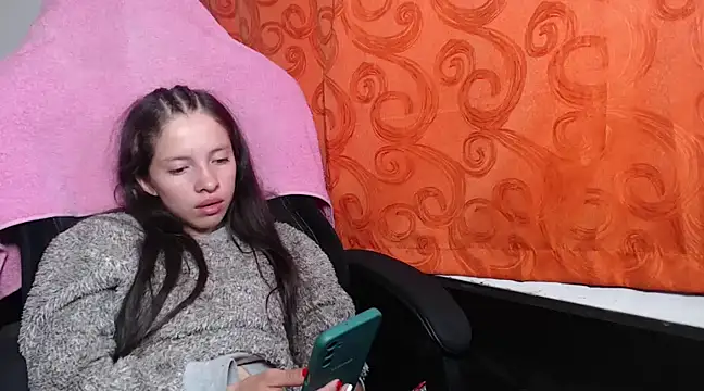 Snapshot of sweetdam12 chatting on 8, 1, 2025 sweetdam12 online show from 8, 1, 2025