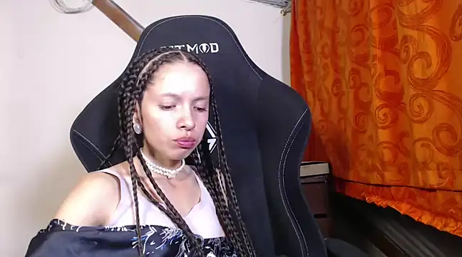 Snapshot of sweetdam12 chatting on 10, 1, 2025 sweetdam12 online show from 10, 1, 2025